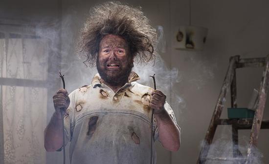 爆炸、起火、不安全：“高齡”老家電該不該淘